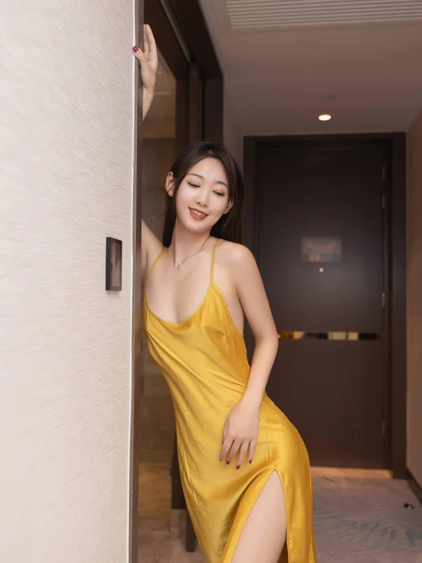 邻家美艳人妻竟是魔法少妇?!